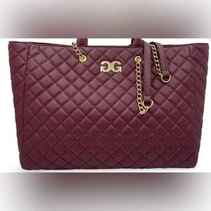 Gilda Paris Large Quilted Tote Bag With Suitcase Strap
NWT Sealed. Burgundy Wine